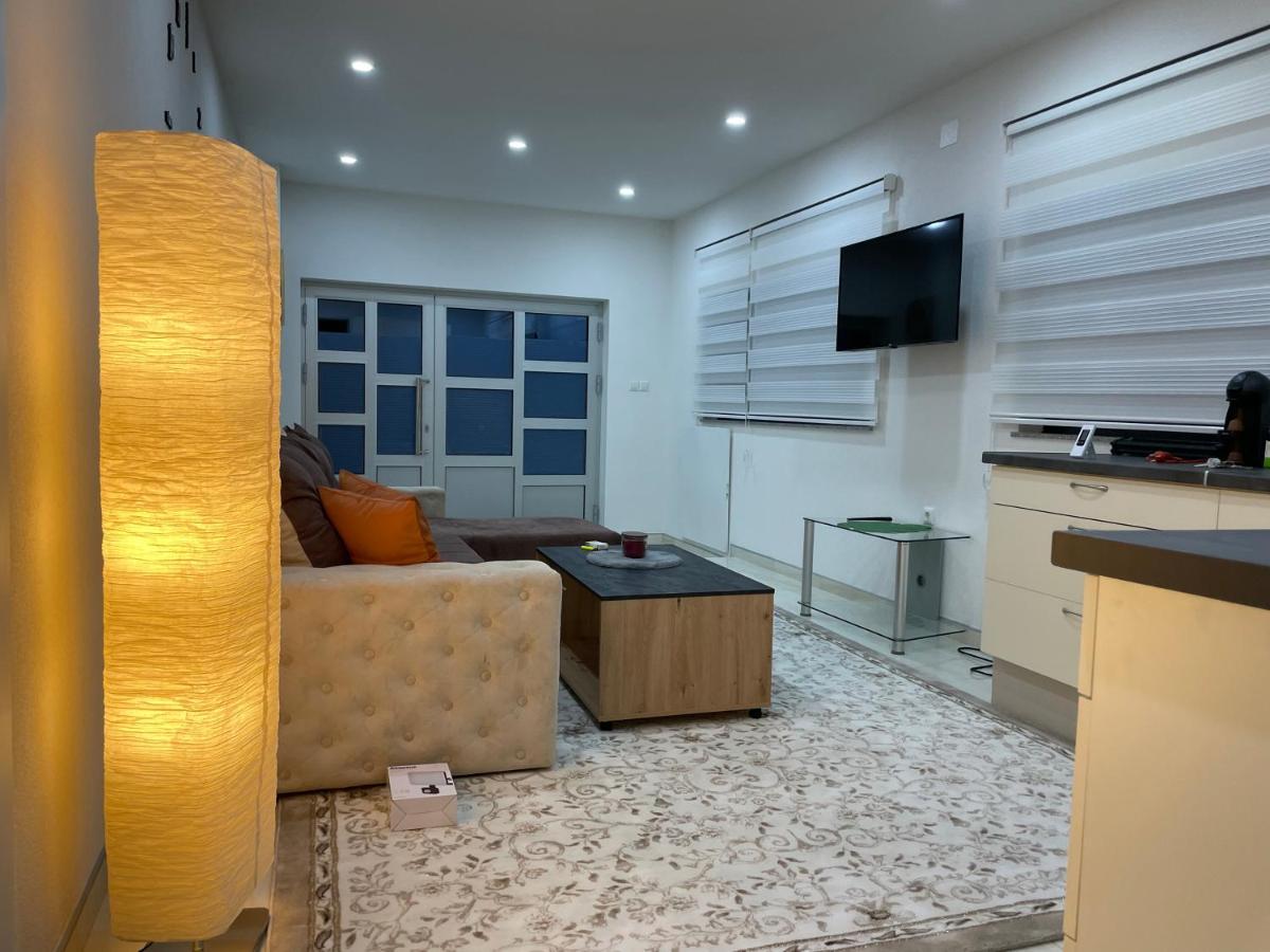 Apartman Cuprija Cazin Exteriör bild